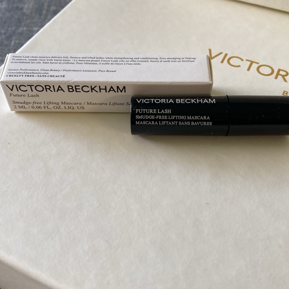 Victoria Beckham Future Lash Mini Mascara - Picture 4 of 6